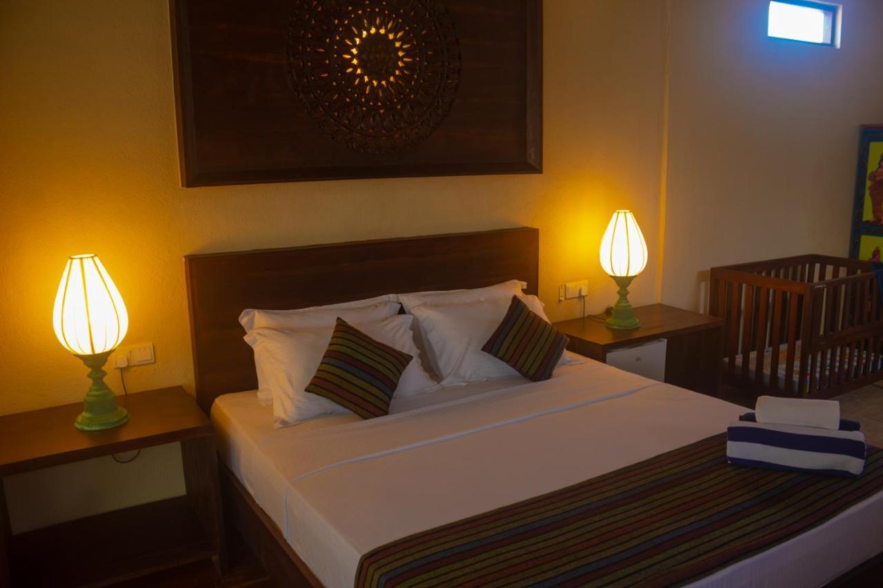 Guru Beach Resort Tangalle Exteriör bild