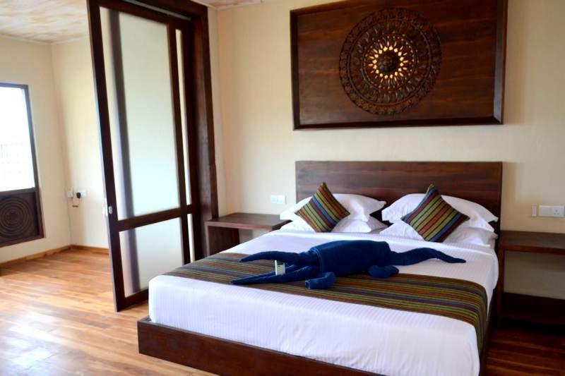 Guru Beach Resort Tangalle Exteriör bild
